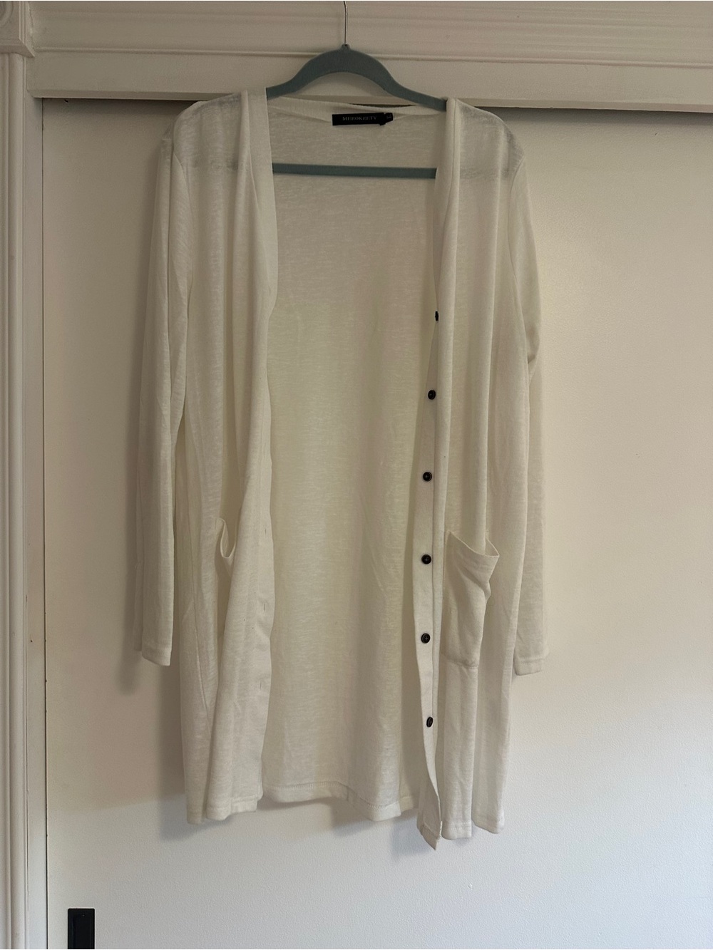 Lightweight White Open-Front Cardigan with Pockets
